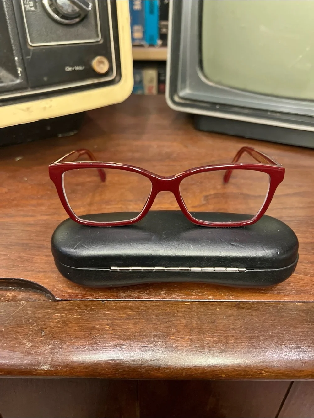 Vintage Gucci Eyeglasses Frame Burgundy Gold w/ Case